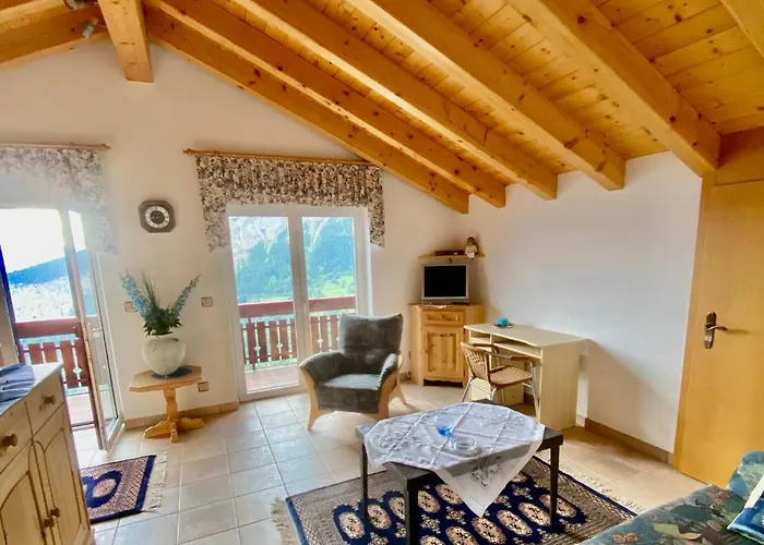 Kristall 4 1/2 Zimmer-maisonetten-haus Appartement Albinen