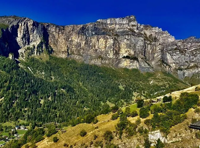 Kristall 4 1/2 Zimmer-maisonetten-haus * Albinen