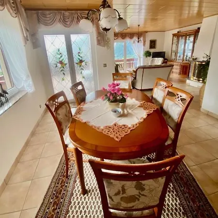 Lejlighed Kristall 4 1/2 Zimmer-maisonetten-haus